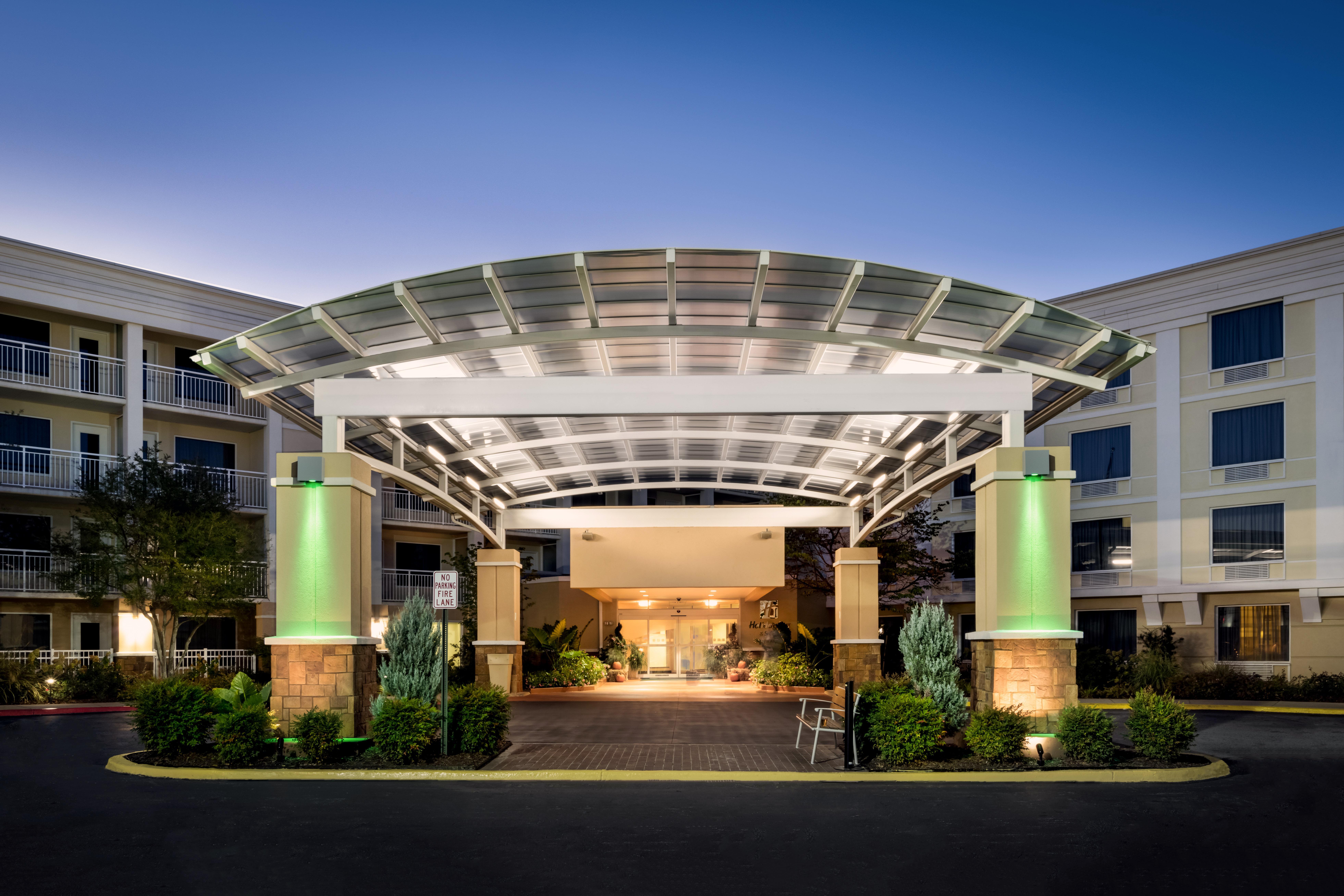 Holiday Inn & Suites Atlanta Airport North, An Ihg Hotel Екстер'єр фото
